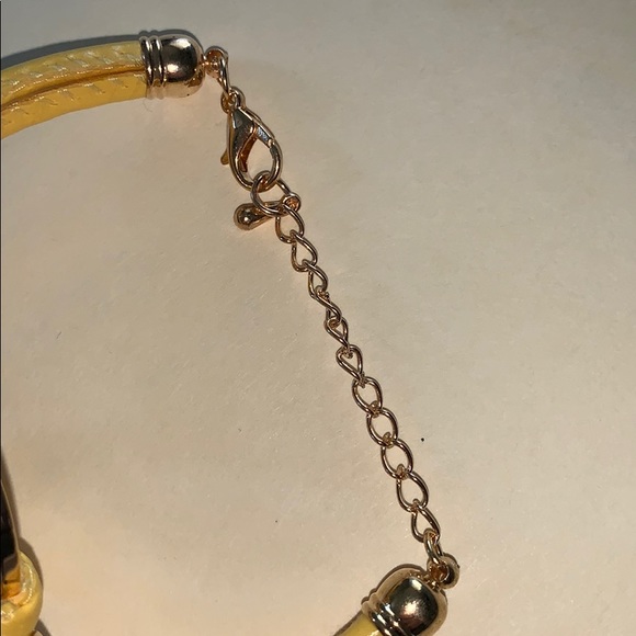 Cute Leather & Gold Women’s Michael Kors Bracelet - Picture 7 of 7